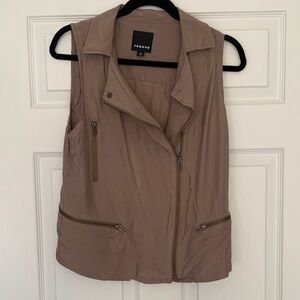 Trouve Tan Sleeveless Vest Size M